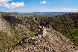 รุสตาวี่